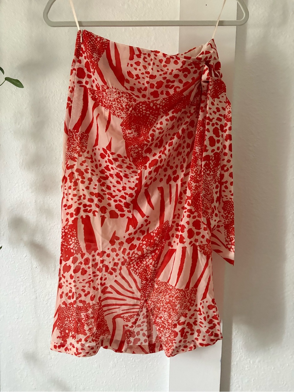 Red Animal-Print Women’s Skirt, lined, side zipper and wrap